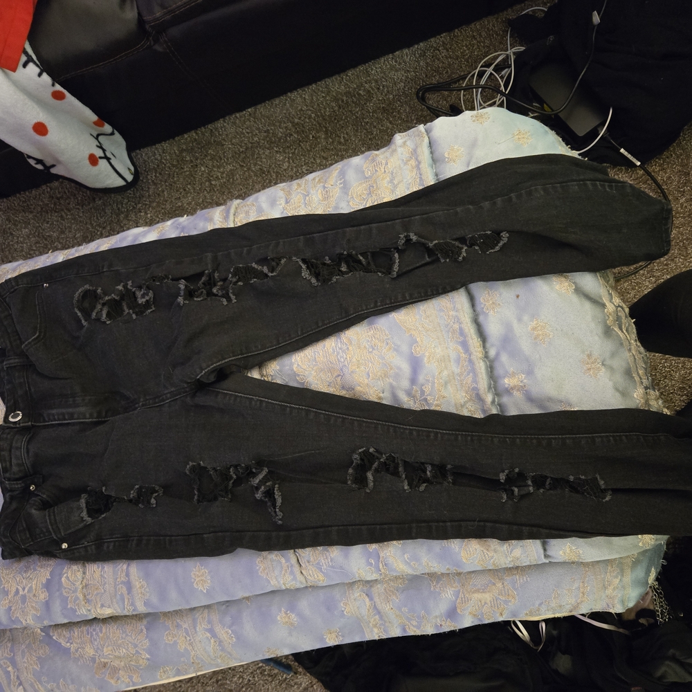 Women's Black Distressed Jeans